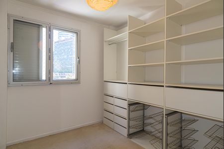 Apartamento para alugar com 180m², 3 quartos e 1 vagaCloset da Suíte