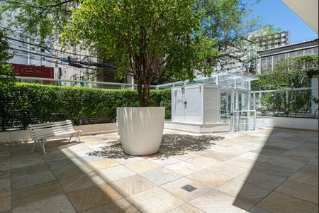 Apartamento para alugar com 180m², 3 quartos e 1 vagaÁrea comum - Entrada do Edifício