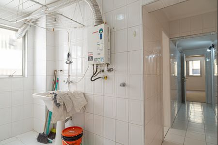 Apartamento para alugar com 180m², 3 quartos e 1 vagaÁrea de Serviço