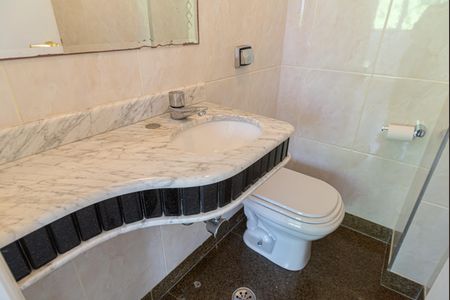 Apartamento para alugar com 180m², 3 quartos e 1 vagaLavabo