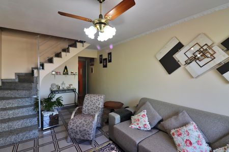 Sala  de casa para alugar com 2 quartos, 139m² em Conjunto Residencial Enseada, São Bernardo do Campo