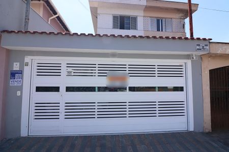 Casa à venda com 139m², 2 quartos e 2 vagasFachada