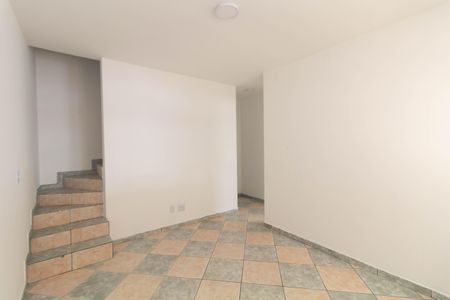 Sala de casa para alugar com 3 quartos, 120m² em Vila Jacuí, São Paulo