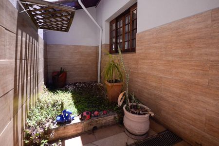 Casa à venda com 264m², 3 quartos e 3 vagas Casa à venda com 264m², 3 quartos e 3 vagasÁrea de Lazer - Jardim