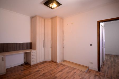 Casa à venda com 264m², 3 quartos e 3 vagas Casa à venda com 264m², 3 quartos e 3 vagasQuarto 3 - Suite