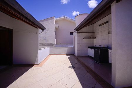 Casa à venda com 264m², 3 quartos e 3 vagas Casa à venda com 264m², 3 quartos e 3 vagasÁrea de Serviço 2