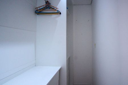 Casa à venda com 264m², 3 quartos e 3 vagas Casa à venda com 264m², 3 quartos e 3 vagasQuarto 2 - Suite (Closset)