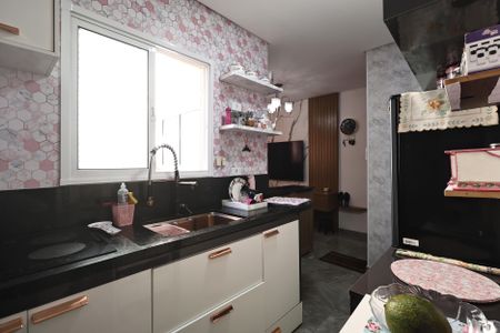 Apartamento à venda com 100m², 2 quartos e 1 vagaCozinha