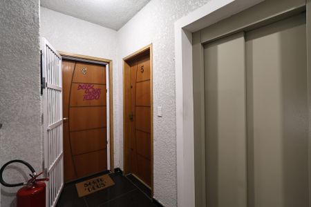 Apartamento à venda com 100m², 2 quartos e 1 vagaHall de entrada