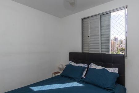 Apartamento à venda com 77m², 3 quartos e 2 vagasQuarto 2