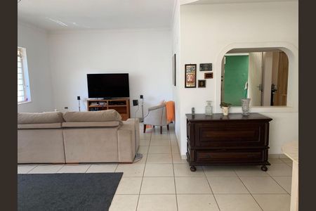 Casa à venda com 243m², 3 quartos e 3 vagasFoto 06