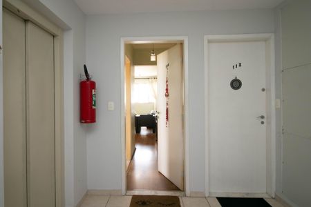Apartamento à venda com 80m², 4 quartos e 1 vaga Apartamento à venda com 80m², 4 quartos e 1 vaga Hall de entrada