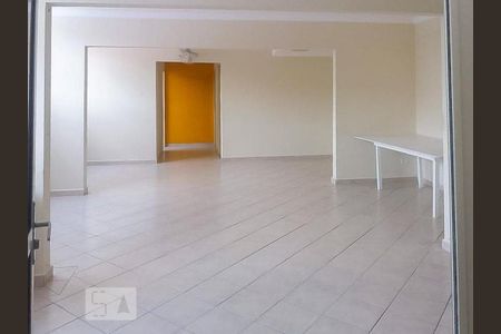 Apartamento à venda com 80m², 4 quartos e 1 vaga Apartamento à venda com 80m², 4 quartos e 1 vagaÁrea comum - Salão de festas