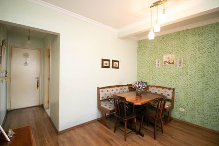 Apartamento à venda com 80m², 4 quartos e 1 vaga Apartamento à venda com 80m², 4 quartos e 1 vagaSala