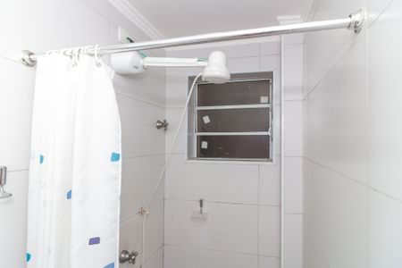 Banheiro Social de kitnet/studio para alugar com 1 quarto, 17m² em Perdizes, São Paulo