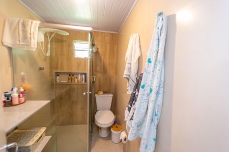 Banheiro de casa para alugar com 2 quartos, 52m² em Vila Nhocuné, São Paulo