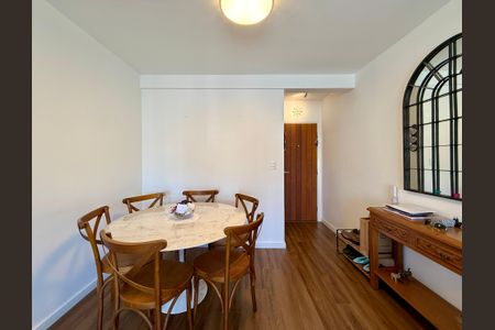 Sala  de apartamento à venda com 2 quartos, 65m² em Santo Amaro, São Paulo
