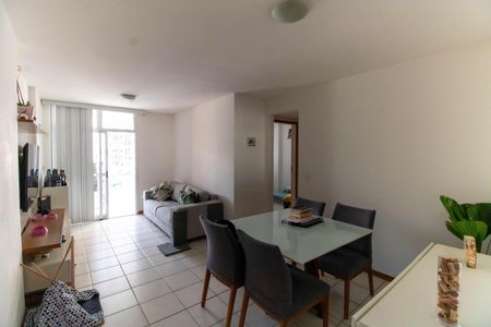 Sala de apartamento à venda com 2 quartos, 79m² em Icaraí, Niterói