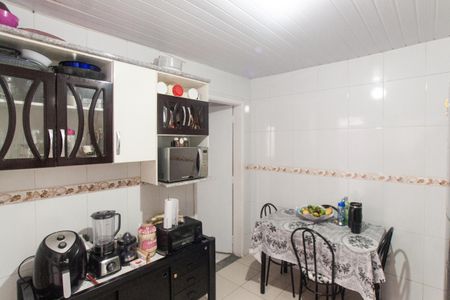 Casa à venda com 105m², 2 quartos e 2 vagasCozinha