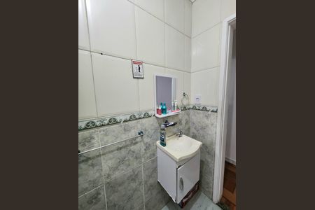 Casa à venda com 105m², 2 quartos e 2 vagasBanheiro