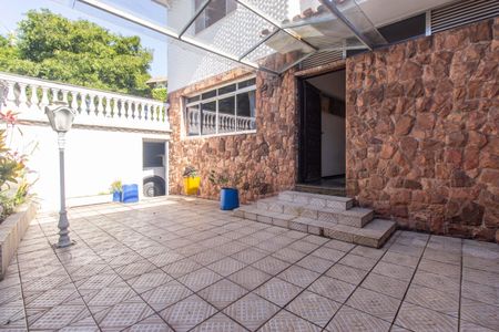 Casa à venda com 300m², 3 quartos e 5 vagasEntrada