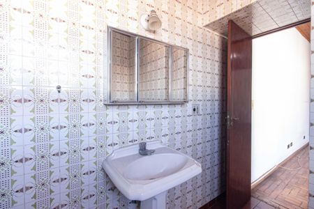 Casa à venda com 300m², 3 quartos e 5 vagasBanheiro da Suíte