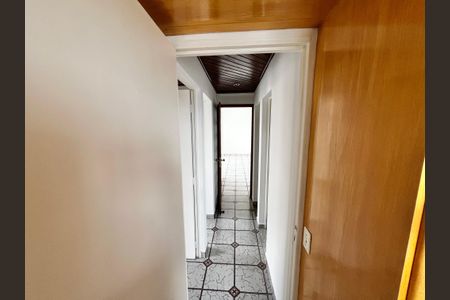 Apartamento à venda com 74m², 3 quartos e 1 vagaCorredor