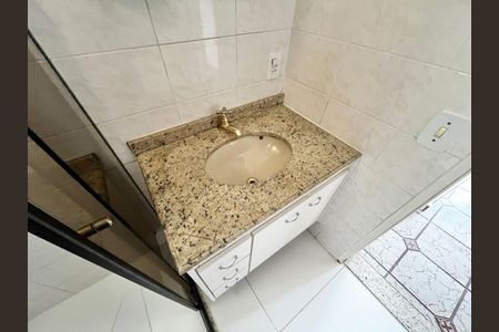 Apartamento à venda com 74m², 3 quartos e 1 vagaBanheiro