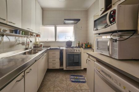 Apartamento para alugar com 130m², 4 quartos e 1 vaga Apartamento para alugar com 130m², 4 quartos e 1 vagaCozinha