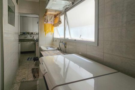 Apartamento para alugar com 130m², 4 quartos e 1 vaga Apartamento para alugar com 130m², 4 quartos e 1 vagaÁrea de Serviço