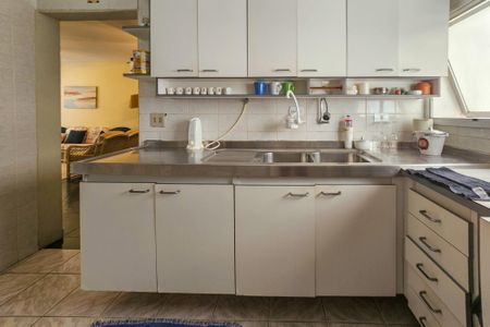 Apartamento para alugar com 130m², 4 quartos e 1 vaga Apartamento para alugar com 130m², 4 quartos e 1 vagaCozinha