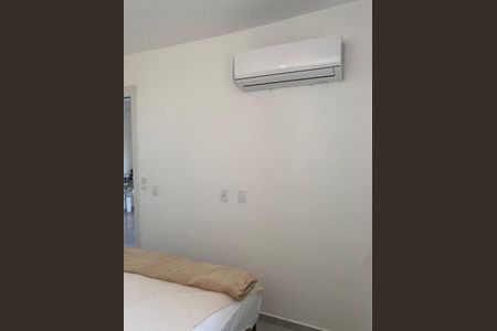Quarto 2 de apartamento para alugar com 2 quartos, 43m² em Santo Cristo, Rio de Janeiro