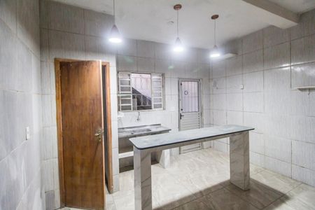 Sala/Cozinha de casa para alugar com 2 quartos, 75m² em Vila Janete, Carapicuíba