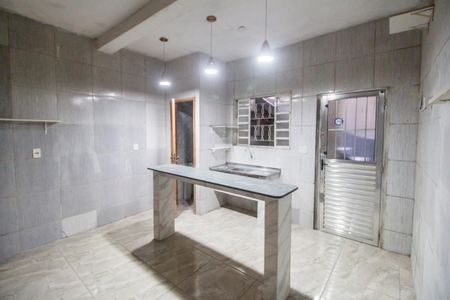 Sala/Cozinha de casa para alugar com 2 quartos, 75m² em Vila Janete, Carapicuíba
