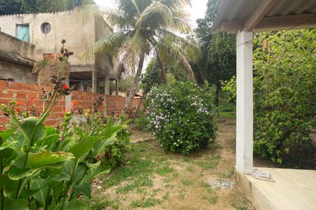 Casa para alugar com 38m², 1 quarto e sem vagaQuintal