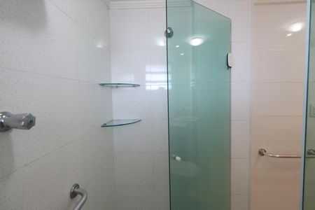 Apartamento à venda com 86m², 2 quartos e 1 vagaBanheiro da Suíte