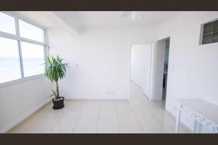 Sala de apartamento para alugar com 1 quarto, 69m² em Guilhermina, Praia Grande