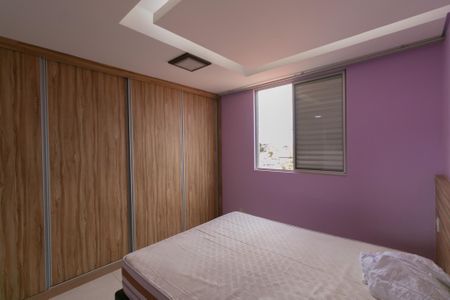 Suíte de apartamento para alugar com 2 quartos, 170m² em Heliópolis, Belo Horizonte