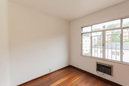 Apartamento à venda com 120m², 3 quartos e 1 vagaQuarto 2