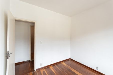 Apartamento à venda com 120m², 3 quartos e 1 vagaQuarto 2