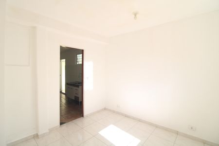 Sala de casa para alugar com 1 quarto, 38m² em Vila Marari, São Paulo