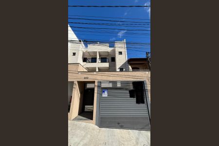 Apartamento à venda com 90m², 2 quartos e 2 vagas Apartamento à venda com 90m², 2 quartos e 2 vagasFachada