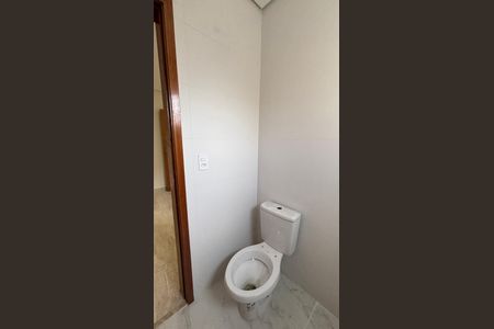 Apartamento à venda com 90m², 2 quartos e 2 vagas Apartamento à venda com 90m², 2 quartos e 2 vagasBanheiro da Suíte