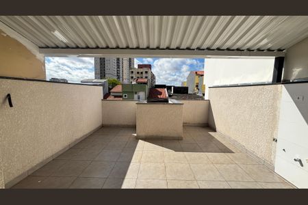 Apartamento à venda com 90m², 2 quartos e 2 vagas Apartamento à venda com 90m², 2 quartos e 2 vagasCobertura