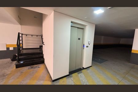 Apartamento à venda com 90m², 2 quartos e 2 vagas Apartamento à venda com 90m², 2 quartos e 2 vagasGaragem