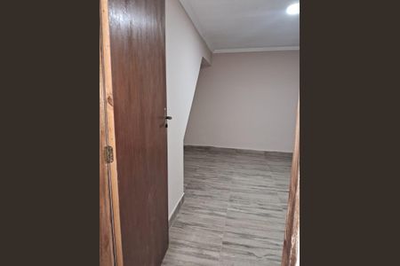 Casa à venda com 114m², 3 quartos e 1 vaga Casa à venda com 114m², 3 quartos e 1 vagaCorredor