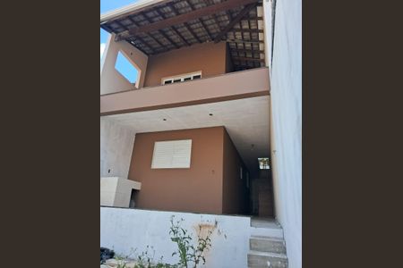 Casa à venda com 114m², 3 quartos e 1 vaga Casa à venda com 114m², 3 quartos e 1 vagaVista