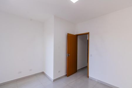 Suite de casa de condomínio para alugar com 2 quartos, 75m² em Jardim de Lorenzo, São Paulo