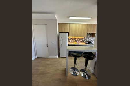 Cozinha  de apartamento à venda com 2 quartos, 47m² em Vila Satúrnia, Campinas