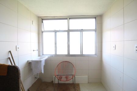 Apartamento à venda com 60m², 2 quartos e 1 vagaÁrea de serviço